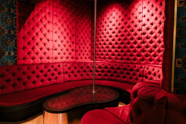 TOUR DE BONTON ENTRANCE TICKETS UNTIL 30 APRIL '26