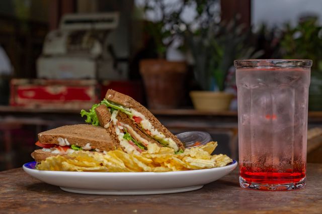 Food & Drinks